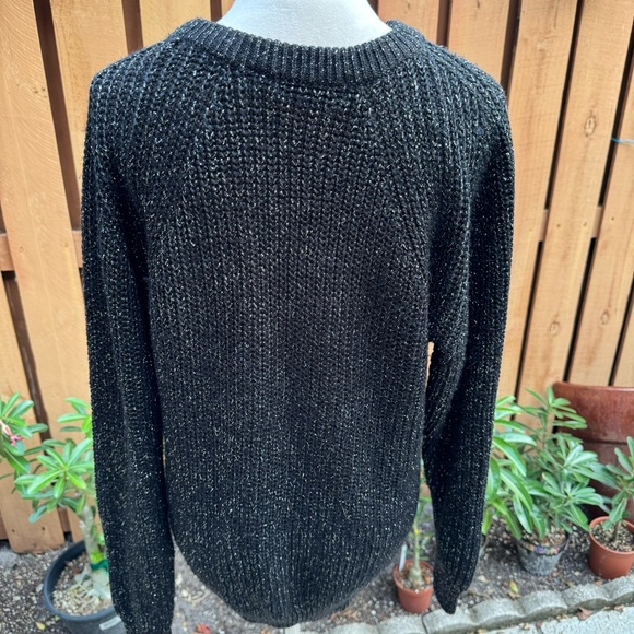 LAURA PETERSON. Thick Black Metallic Sweater. Long Sleeves. Size L. Roun… - Picture 2 of 9